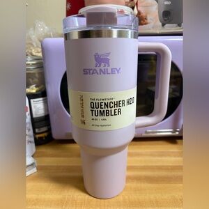 Authentic Stanley Purple Quencher H2.0 Tumbler